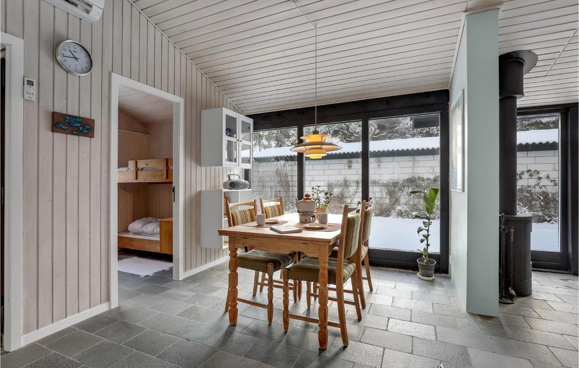 3 Bedroom Awesome Home In Neksø Buitenkant foto